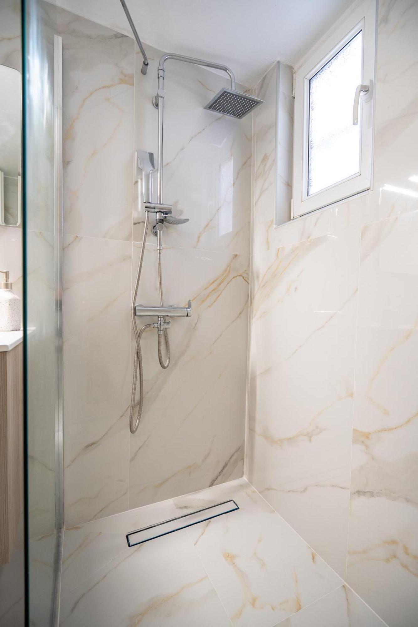 Neo Irakleio Train St. 1 Bedrm 4 Pers. Apartment Athen Exterior foto